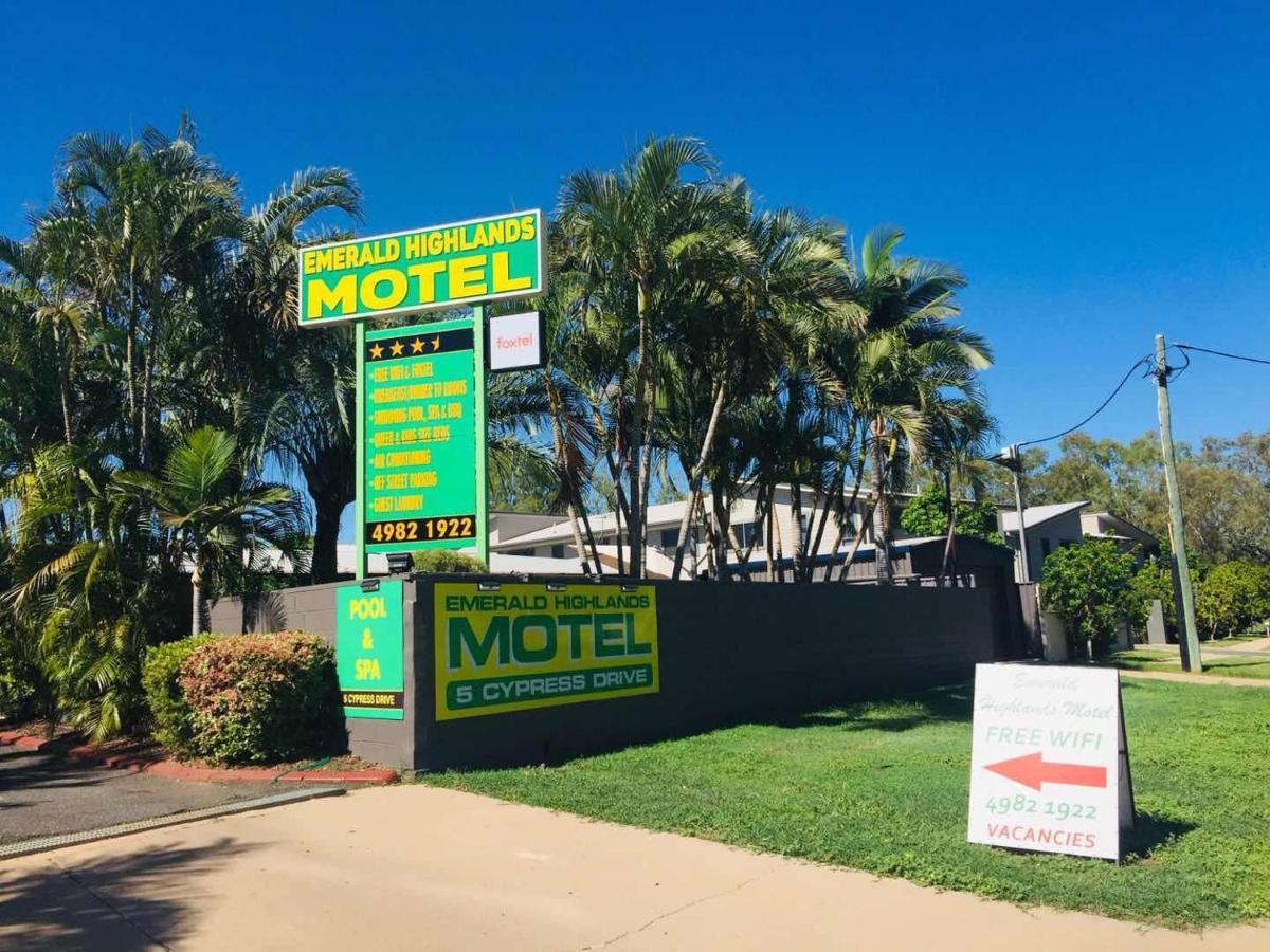 Emerald Highlands Motel Exterior photo